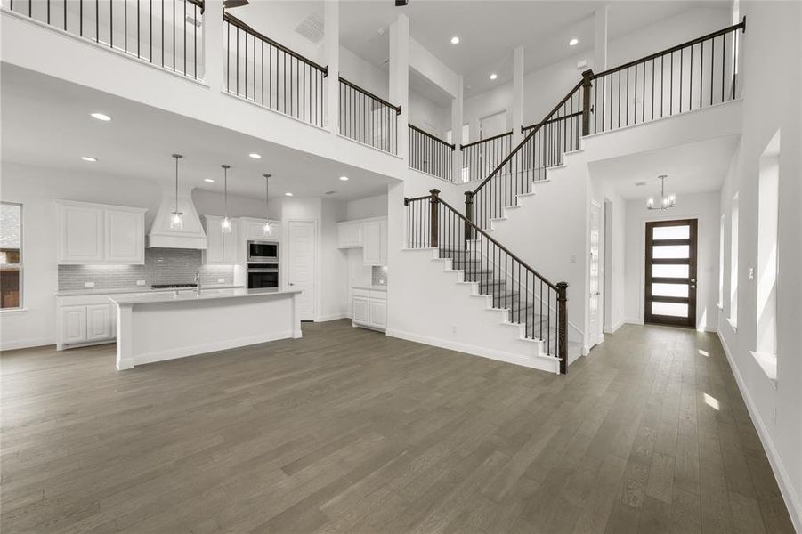 1536 Euclid- Living Room-2