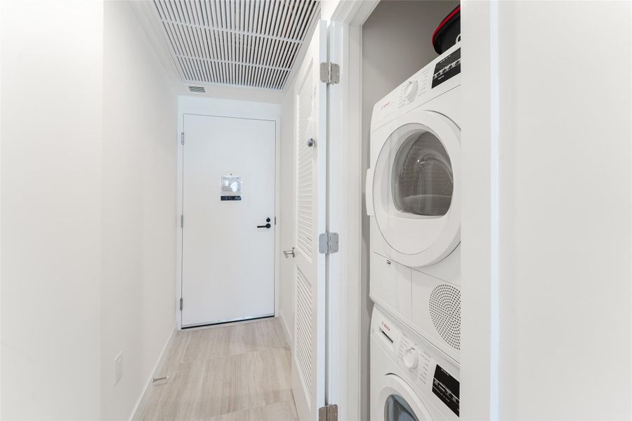 Spacious, unfurnished interior of a new home in 72 Park, Miami Beach (Image 24).