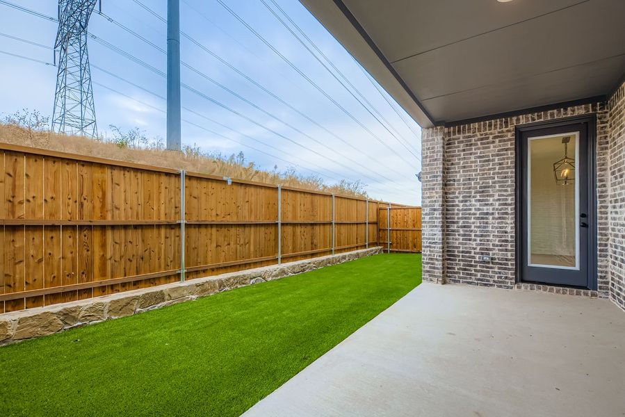 3529 Kings - Patio 3529 Kings - Patio