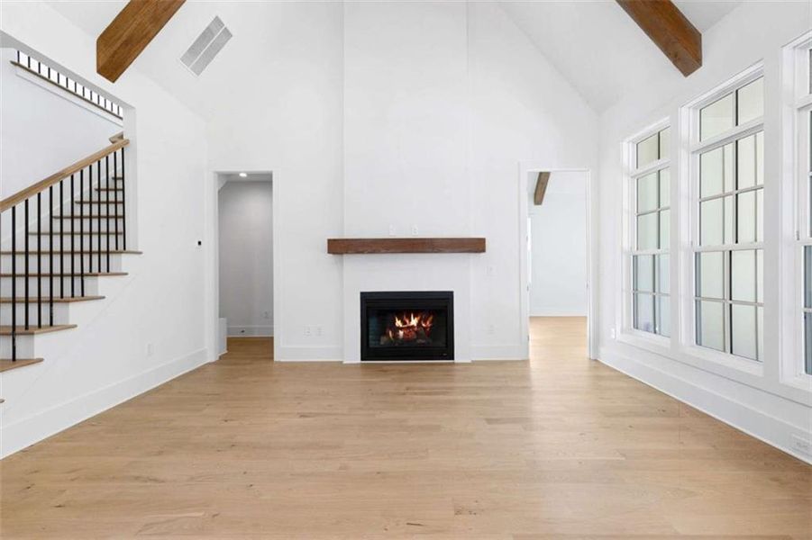 Spacious, unfurnished interior of a new home in , Peachtree City (Image 33).