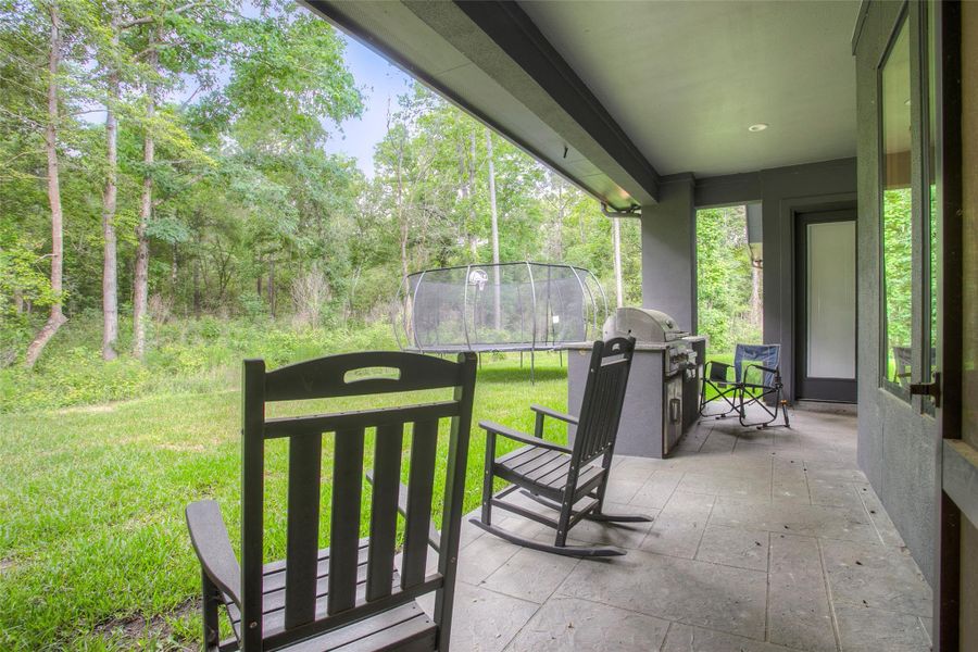 Exterior details and patio area of a home in , Willis (Image 4).