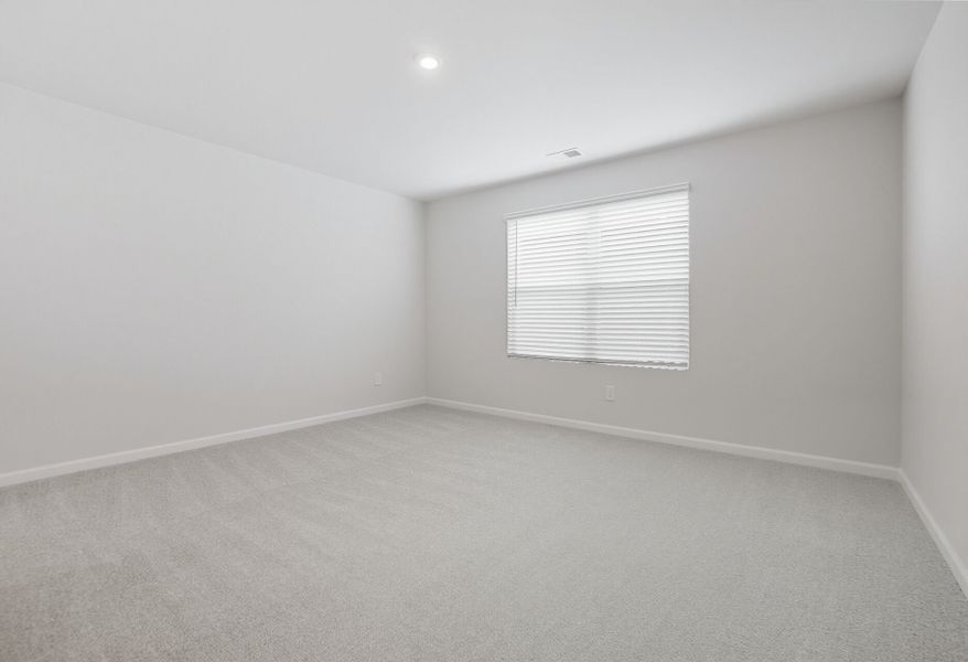 Spacious, unfurnished interior of a new home in Waxhaw Landing, Monroe (Image 21).