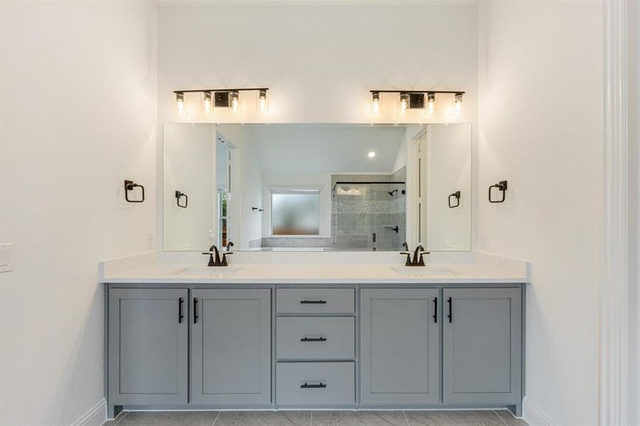 Furnished interior view inside a new home in Ridgepoint, Midlothian (Image 7).