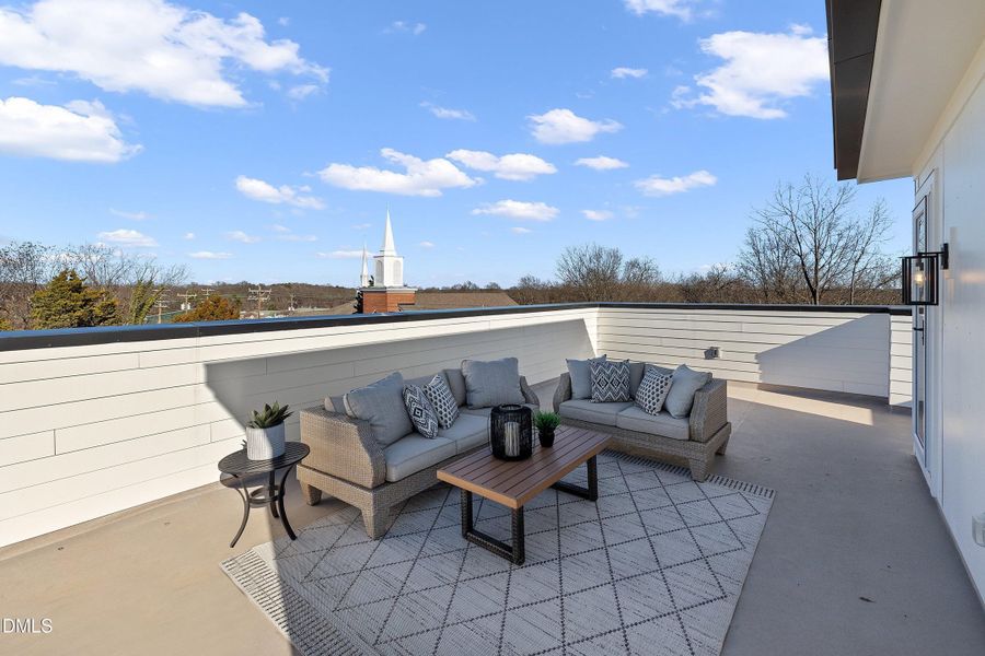 60-813 N Roxboro_6933 60-813 N Roxboro_6933