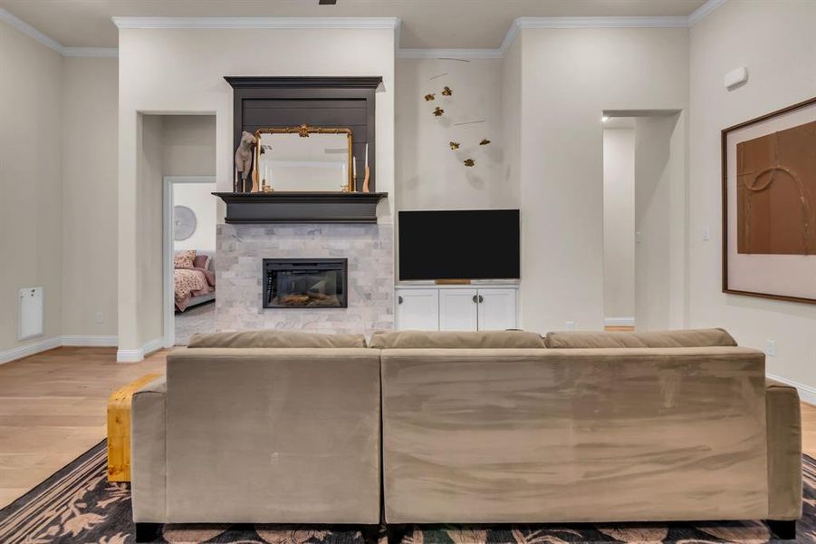 Furnished interior view inside a new home in , Fort Worth (Image 13). Furnished interior view inside a new home in , Fort Worth (Image 13).