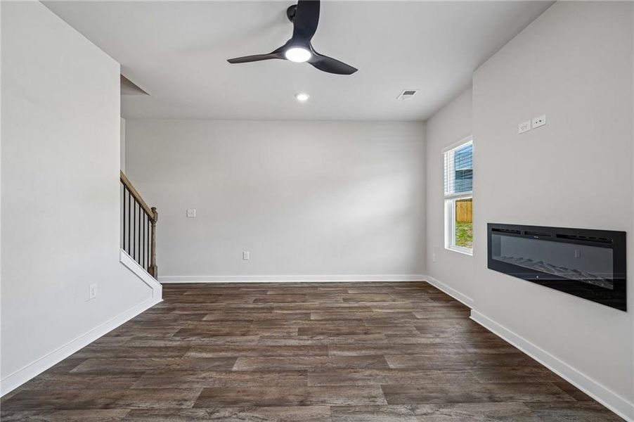 Spacious, unfurnished interior of a new home in Southern Hills, McDonough (Image 24). Spacious, unfurnished interior of a new home in Southern Hills, McDonough (Image 24).