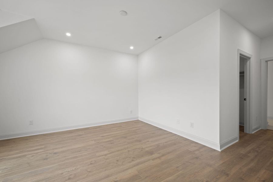 Spacious, unfurnished interior of a new home in , Johns Island (Image 31).