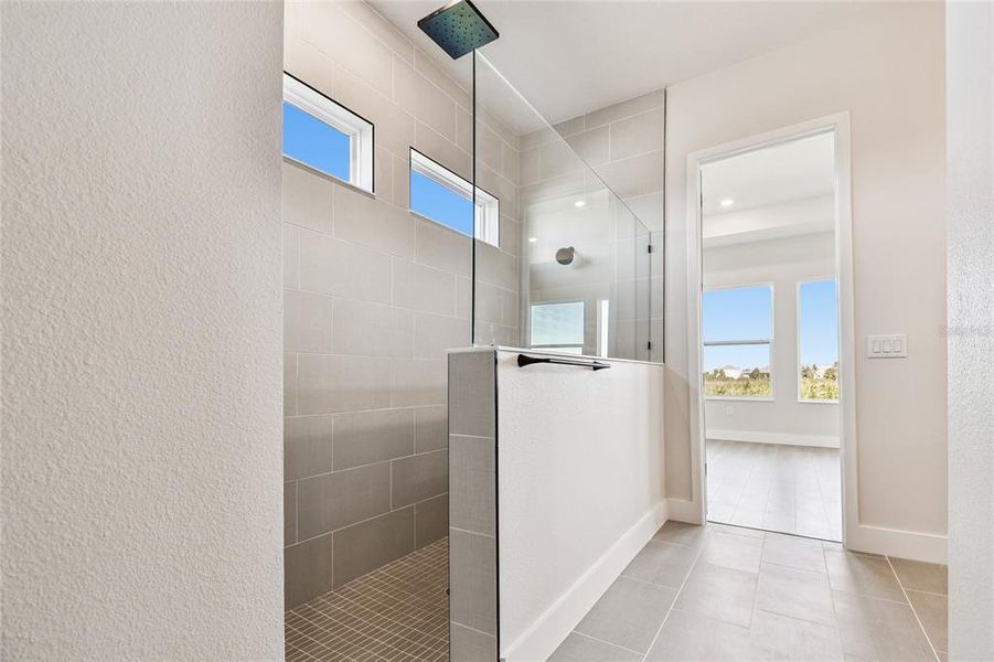 Furnished interior view inside a new home in Palmera Wellen Park - Classic Series, Venice (Image 11).