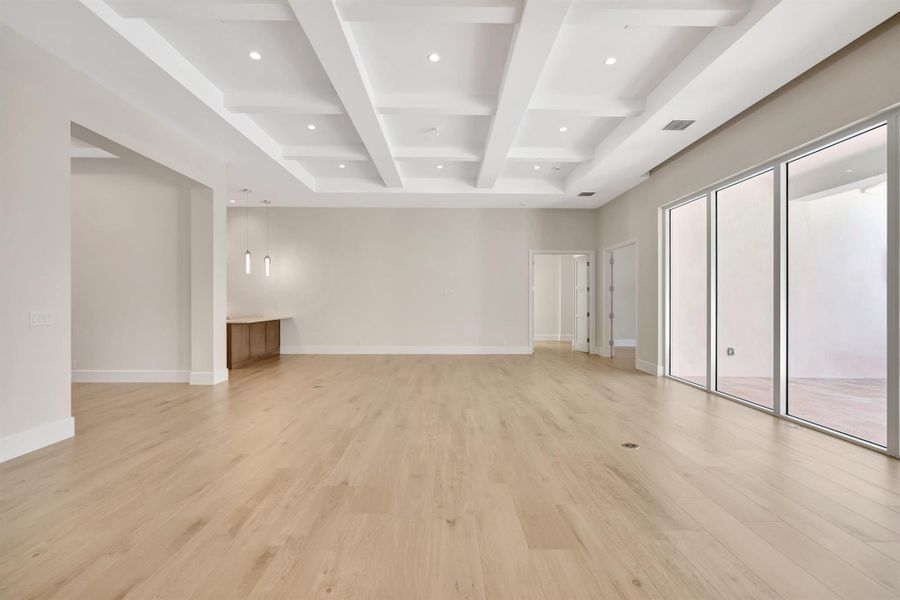 Spacious, unfurnished interior of a new home in , Palm Beach Gardens (Image 61).