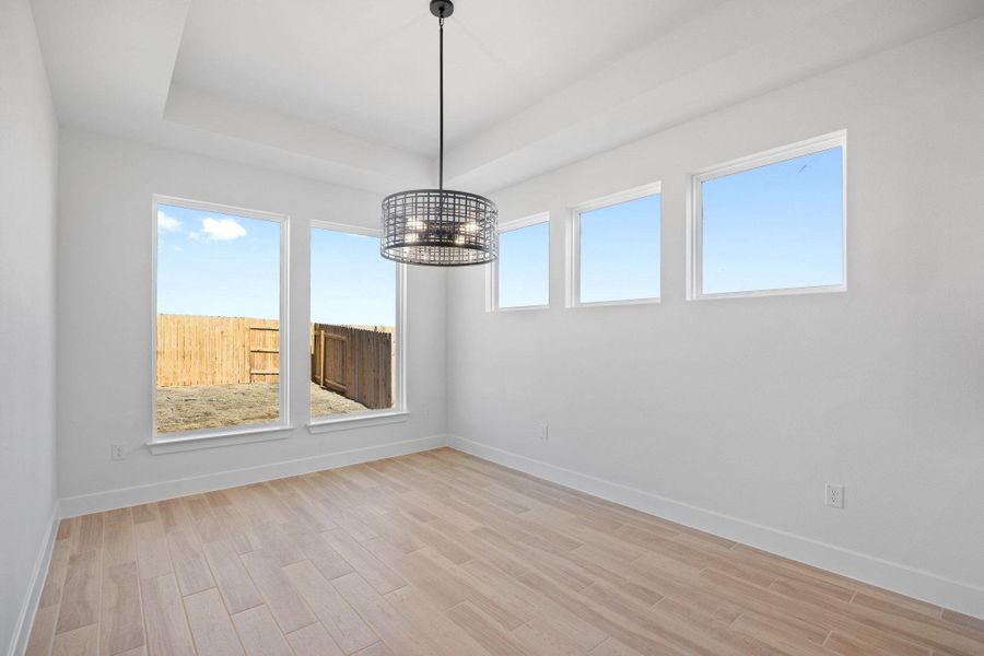 Spacious, unfurnished interior of a new home in Nolina, Georgetown (Image 29).