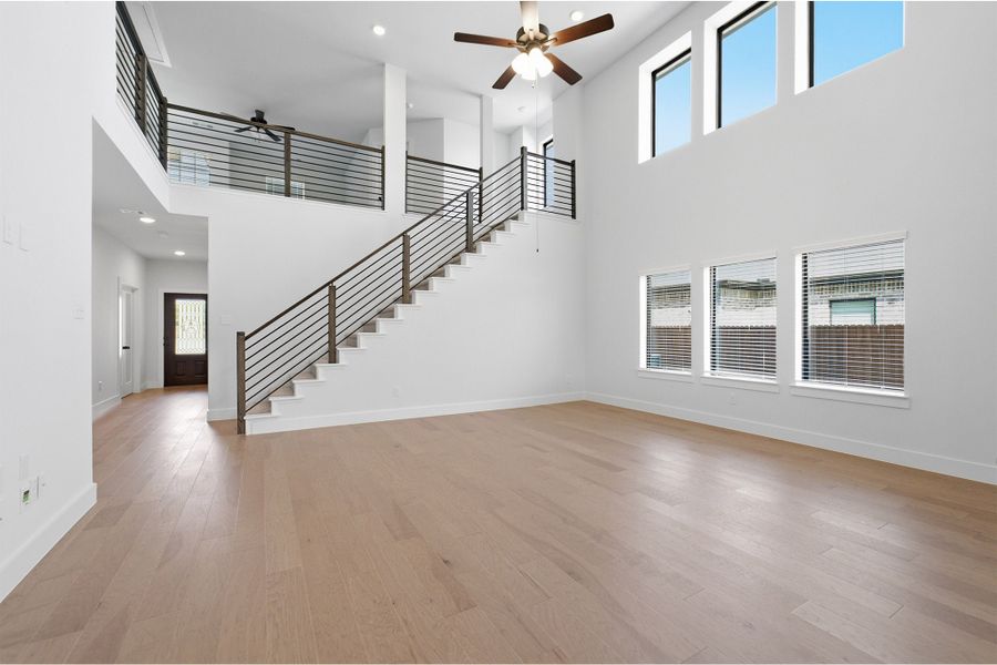 Spacious, unfurnished interior of a new home in Heartland, Crandall (Image 17).