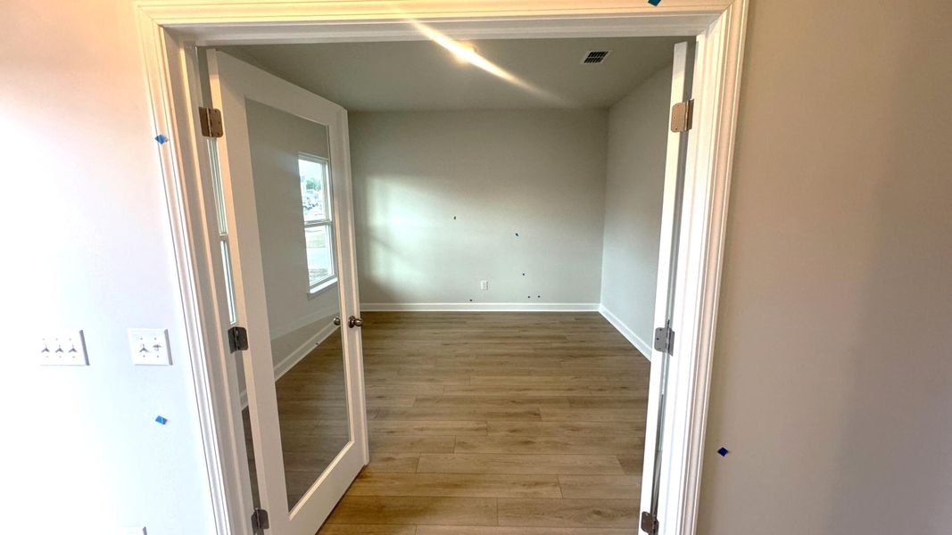 Spacious, unfurnished interior of a new home in Watson Hill, Summerville (Image 22).