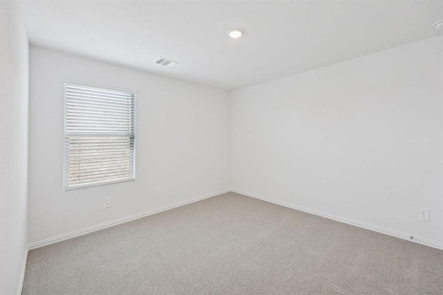 Photo is not of the actual home, but is an inspirational photo of builder’s model home and may depict options, furnishings, and/or decorator features that are not included. Photo is not of the actual home, but is an inspirational photo of builder’s model home and may depict options, furnishings, and/or decorator features that are not included.