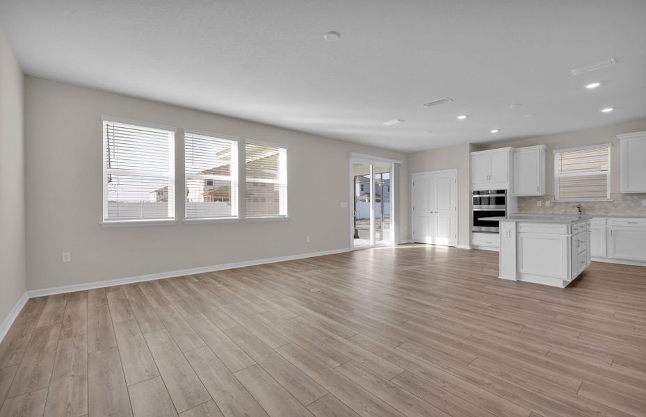 Spacious, unfurnished interior of a new home in Murray Farms, Middleburg (Image 14). Spacious, unfurnished interior of a new home in Murray Farms, Middleburg (Image 14).