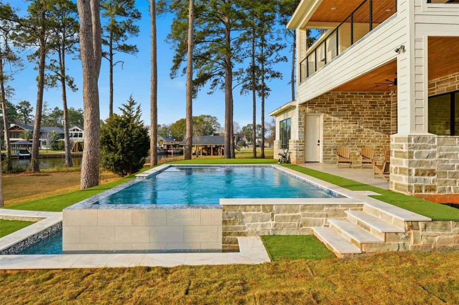 Exterior details and patio area of a home in , Willis (Image 21).