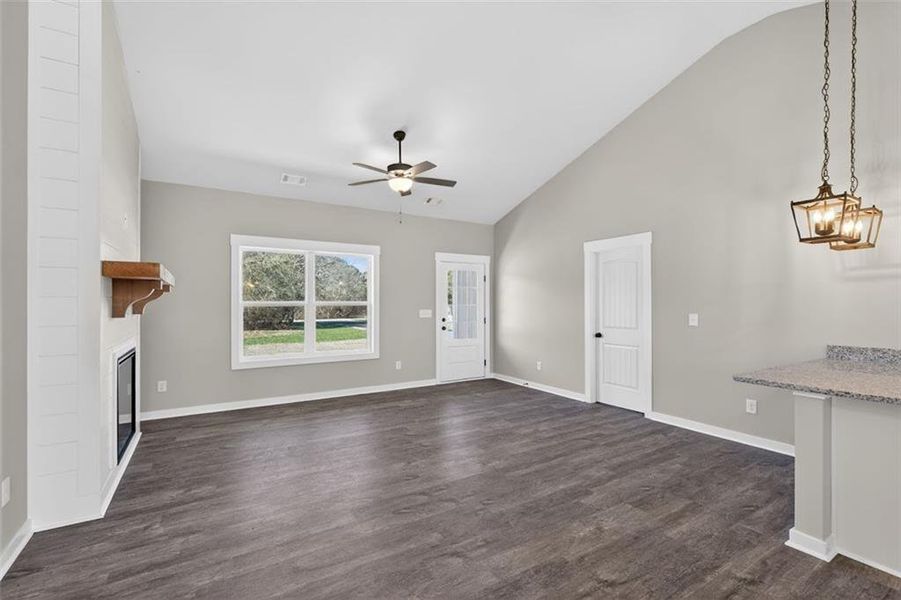 Spacious, unfurnished interior of a new home in , Buchanan (Image 29).