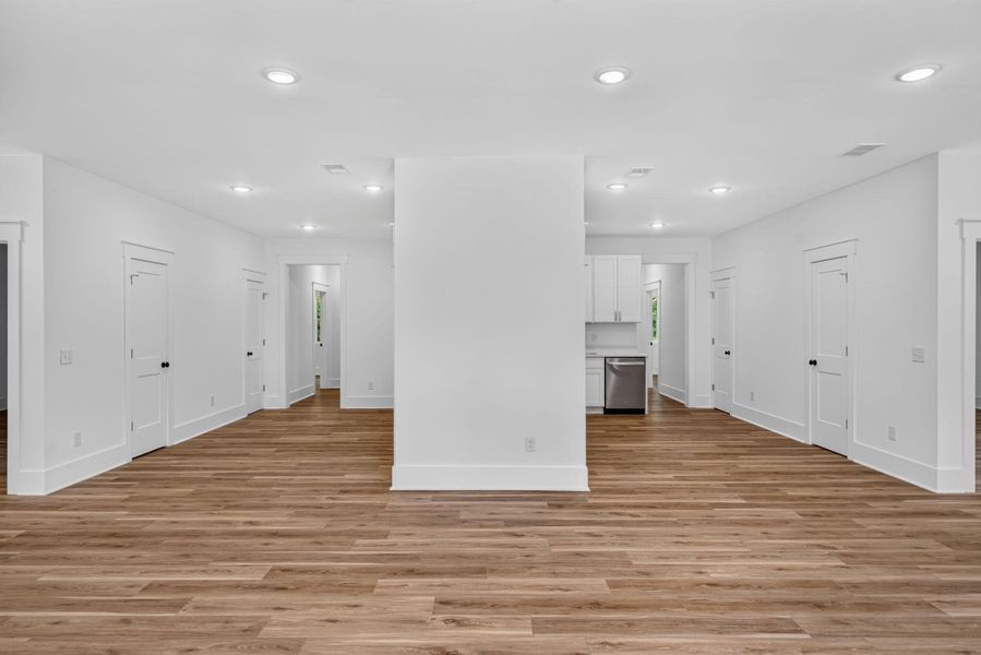 Spacious, unfurnished interior of a new home in , Hanahan (Image 13). Spacious, unfurnished interior of a new home in , Hanahan (Image 13).