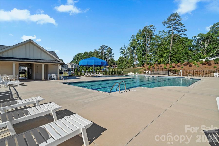 Community amenities in , Hickory (Image 26). Community amenities in , Hickory (Image 26).