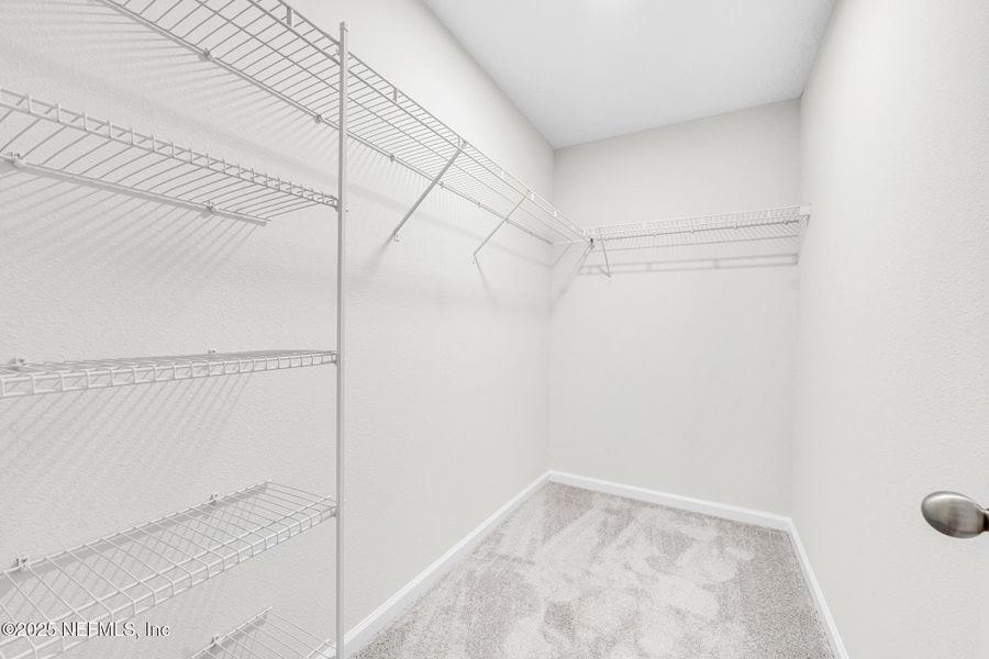 Spacious, unfurnished interior of a new home in , Jacksonville (Image 15).