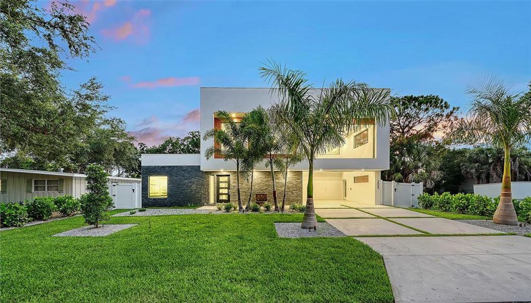 Image 79 of a home in .
