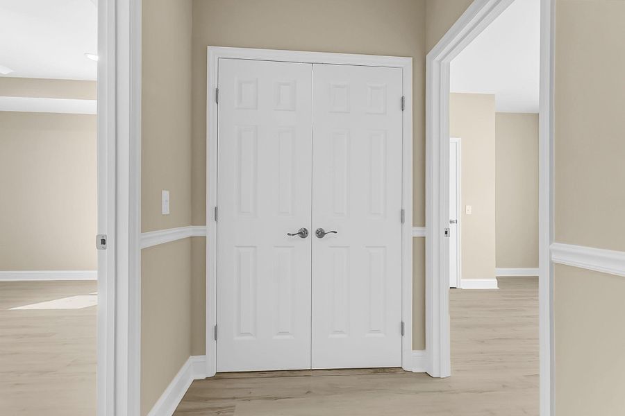 Spacious, unfurnished interior of a new home in , Round O (Image 36).