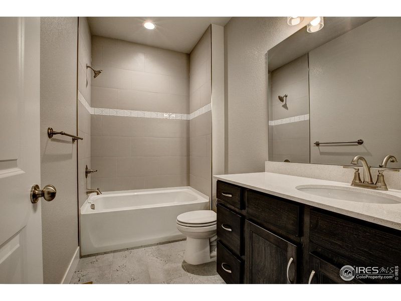 Furnished interior view inside a new home in Vernazza, Windsor (Image 15).