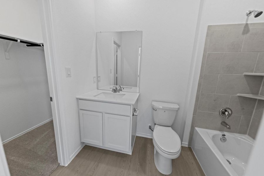 Furnished interior view inside a new home in Schriber Ranch, Mustang Ridge (Image 5). Furnished interior view inside a new home in Schriber Ranch, Mustang Ridge (Image 5).