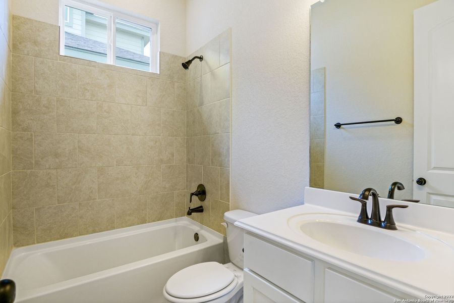 Furnished interior view inside a new home in Comanche Ridge, San Antonio (Image 12).
