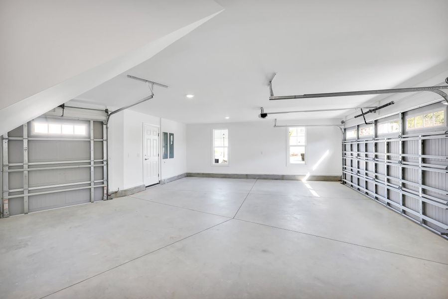 Representative unfurnished interior of a home built from the Bar Harbour I by Kent Homes in St. James, Southport (Image 139).