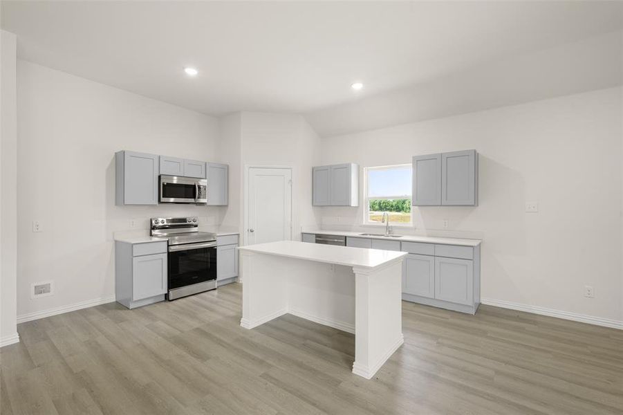 1601 Anabelle- Kitchen-2