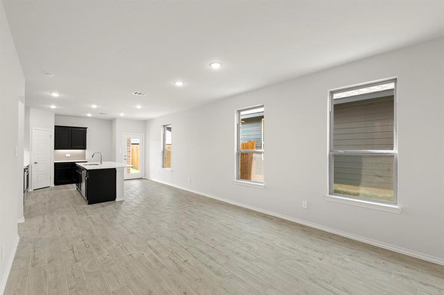 08. 1733 Meadow Crest - Dining