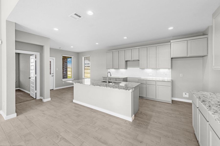 Furnished interior view inside a new home in Sunterra Lakes, Fulshear (Image 9).