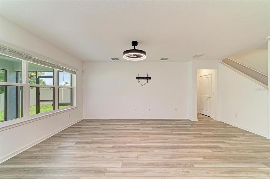 Spacious, unfurnished interior of a new home in Oakfield Lakes, Parrish (Image 27). Spacious, unfurnished interior of a new home in Oakfield Lakes, Parrish (Image 27).