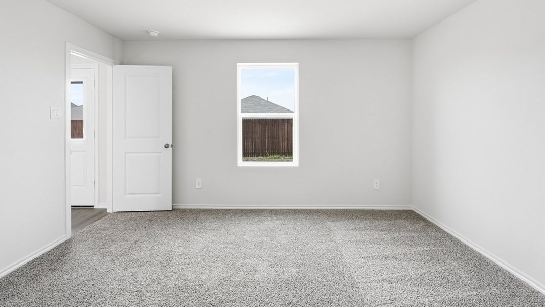 Spacious, unfurnished interior of a new home in Maplewood Meadows, Talty (Image 23).