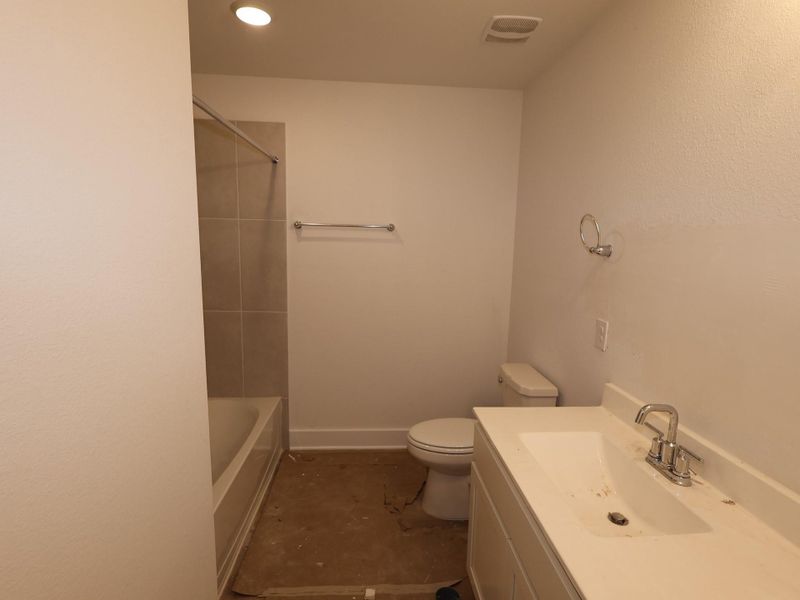 Image 16 of a home in Summerview. Image 16 of a home in Summerview.