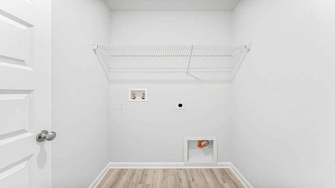 Spacious, unfurnished interior of a new home in Titus Park, Panama City (Image 28). Spacious, unfurnished interior of a new home in Titus Park, Panama City (Image 28).