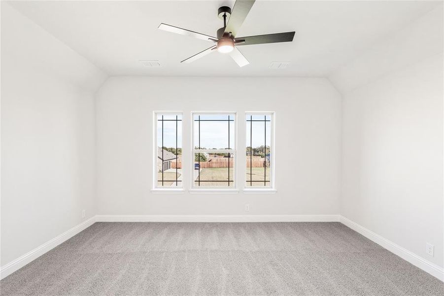 Spacious, unfurnished interior of a new home in Crystal Lake Estates, Red Oak (Image 23). Spacious, unfurnished interior of a new home in Crystal Lake Estates, Red Oak (Image 23).