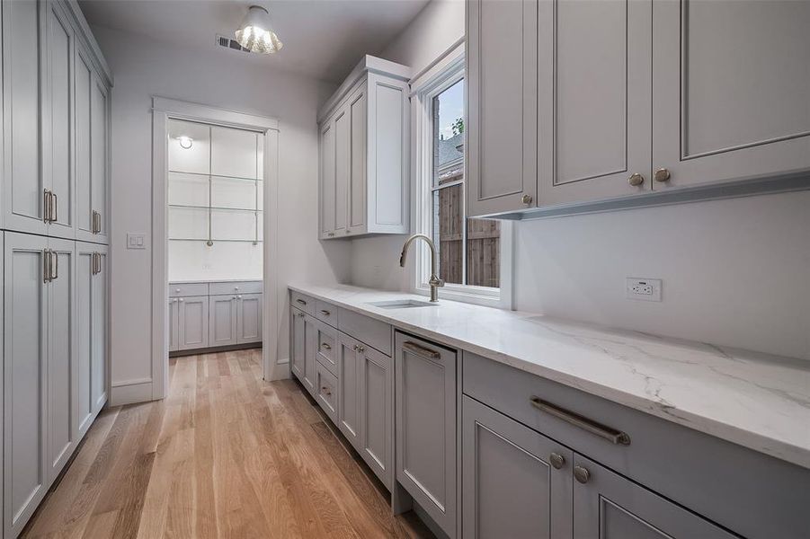 Furnished interior view inside a new home in , Dallas (Image 18).