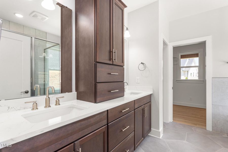 3402 St Barts Pl 2-Interiors-17