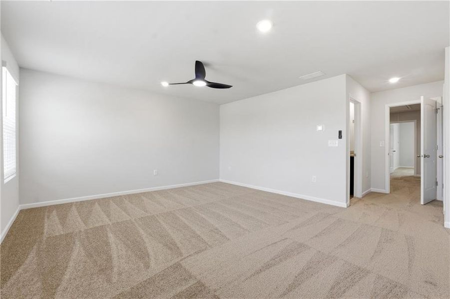 Spacious, unfurnished interior of a new home in Moss Creek, Hogansville (Image 21).
