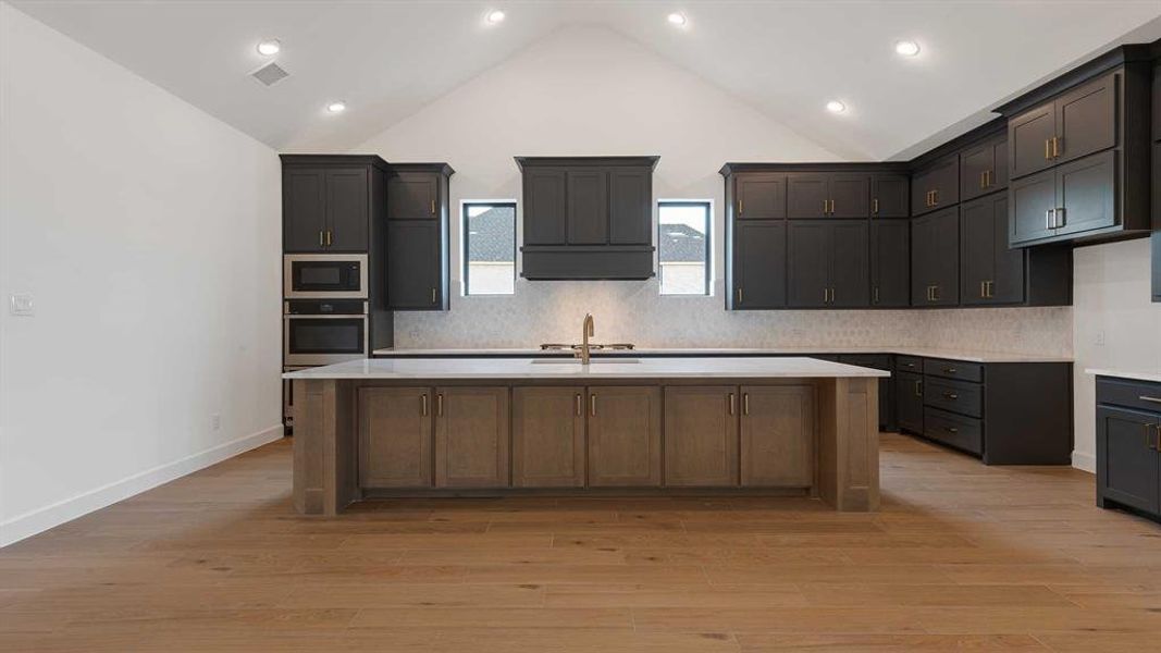 Furnished interior view inside a new home in Sweetgrass, Haslet (Image 13).