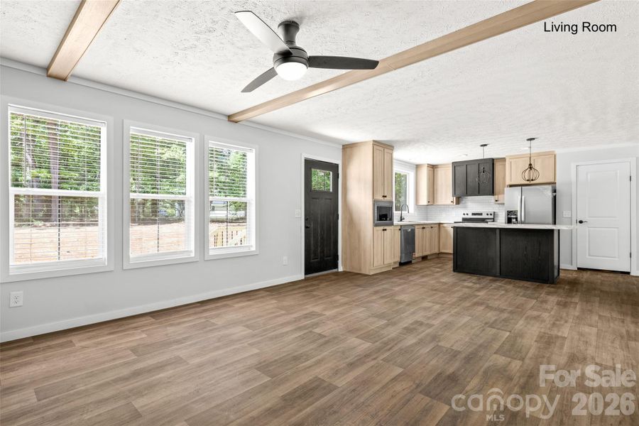 Spacious, unfurnished interior of a new home in , Lancaster (Image 11).