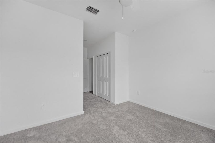 Spacious, unfurnished interior of a new home in , Dunnellon (Image 15).