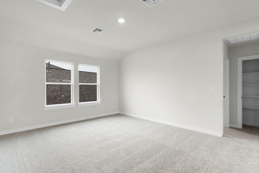 Spacious, unfurnished interior of a new home in Nolina, Georgetown (Image 78).