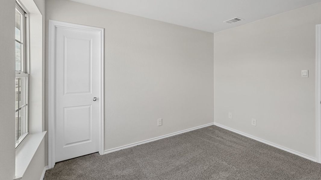 Representative unfurnished interior of a home built from the Bellvue by D.R. Horton in Blaire Lake, Tyler (Image 29). Representative unfurnished interior of a home built from the Bellvue by D.R. Horton in Blaire Lake, Tyler (Image 29).