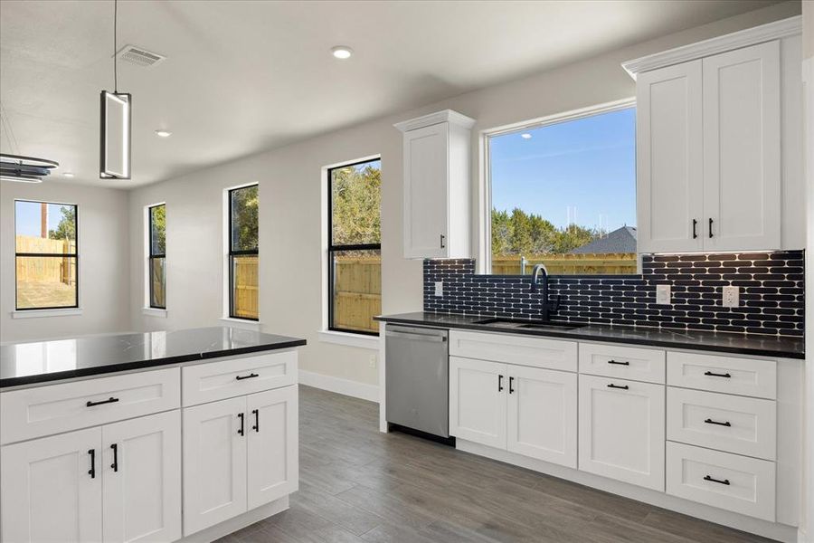 Furnished interior view inside a new home in , Granbury (Image 10).
