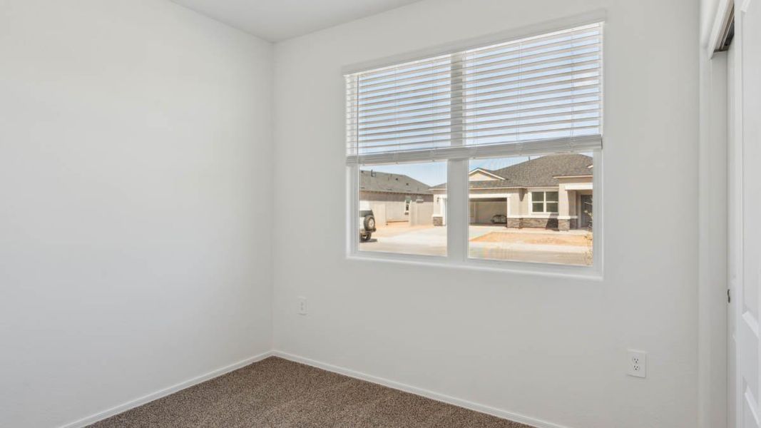 Spacious, unfurnished interior of a new home in Carlton Commons, Casa Grande (Image 31).
