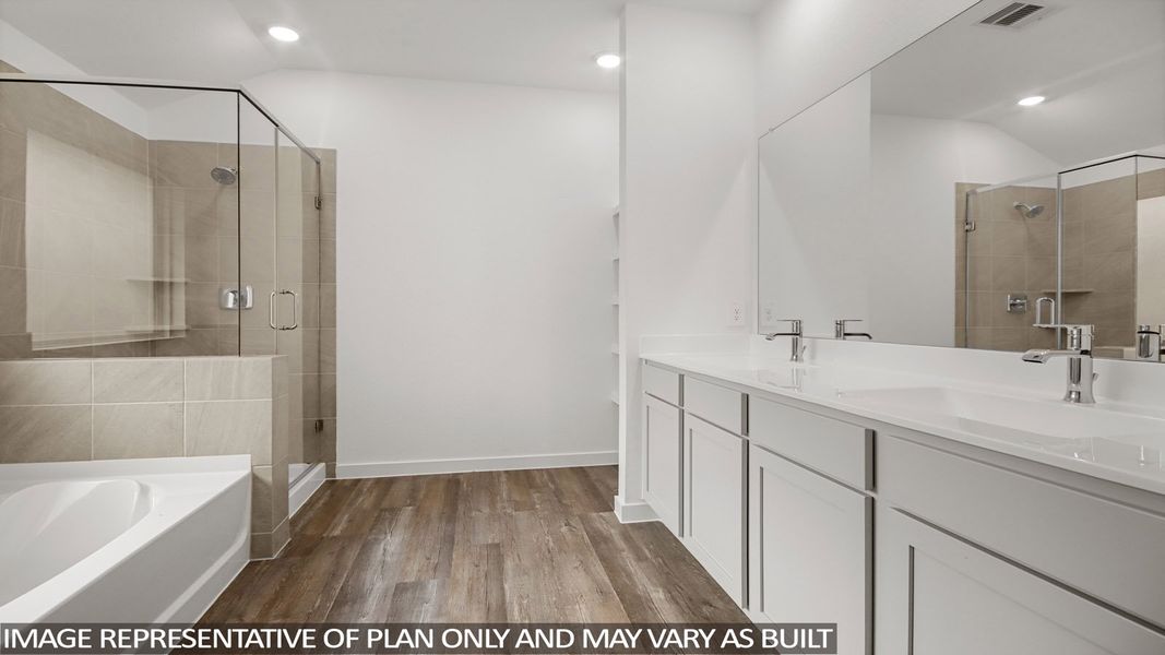 Furnished interior view inside a new home in Silverthorne, Conroe (Image 6).