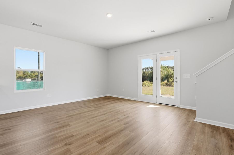 Spacious, unfurnished interior of a new home in Central Creek, Goose Creek (Image 21).