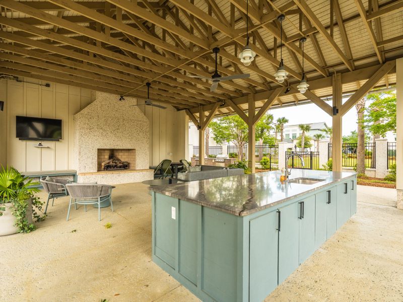 Community amenities in , Charleston (Image 34).